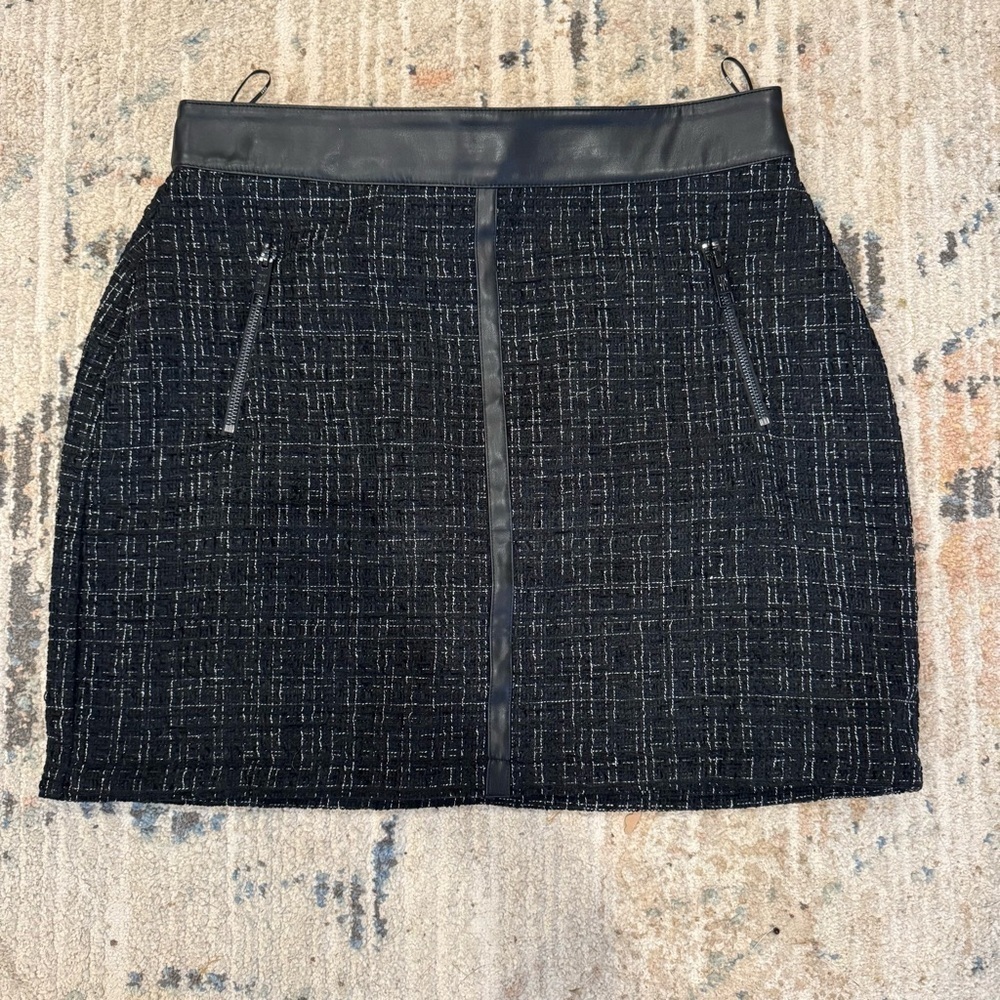 DKNY Tweed Miniskirt with Faux Leather Trim - Size 12 - Picture 3 of 8